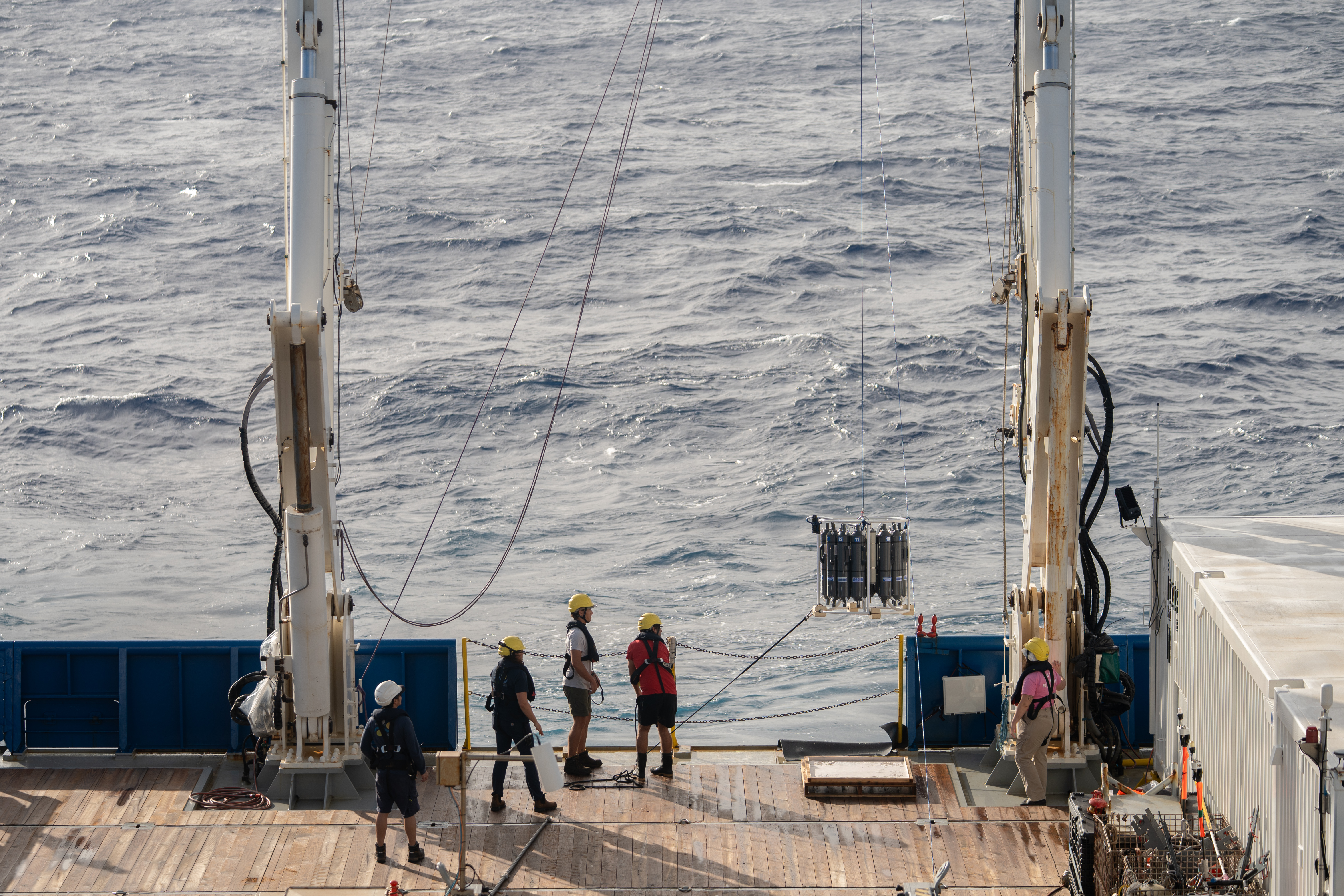 Trace metal rosette deployment